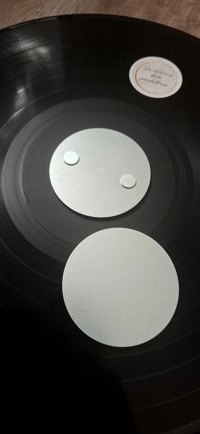 Mandala mural sur disque vinyle "Libellule"